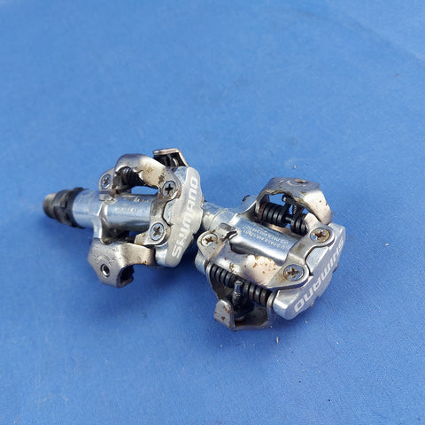 Shimano PD-M520 Bicycle Clipless Pedals Silver Used